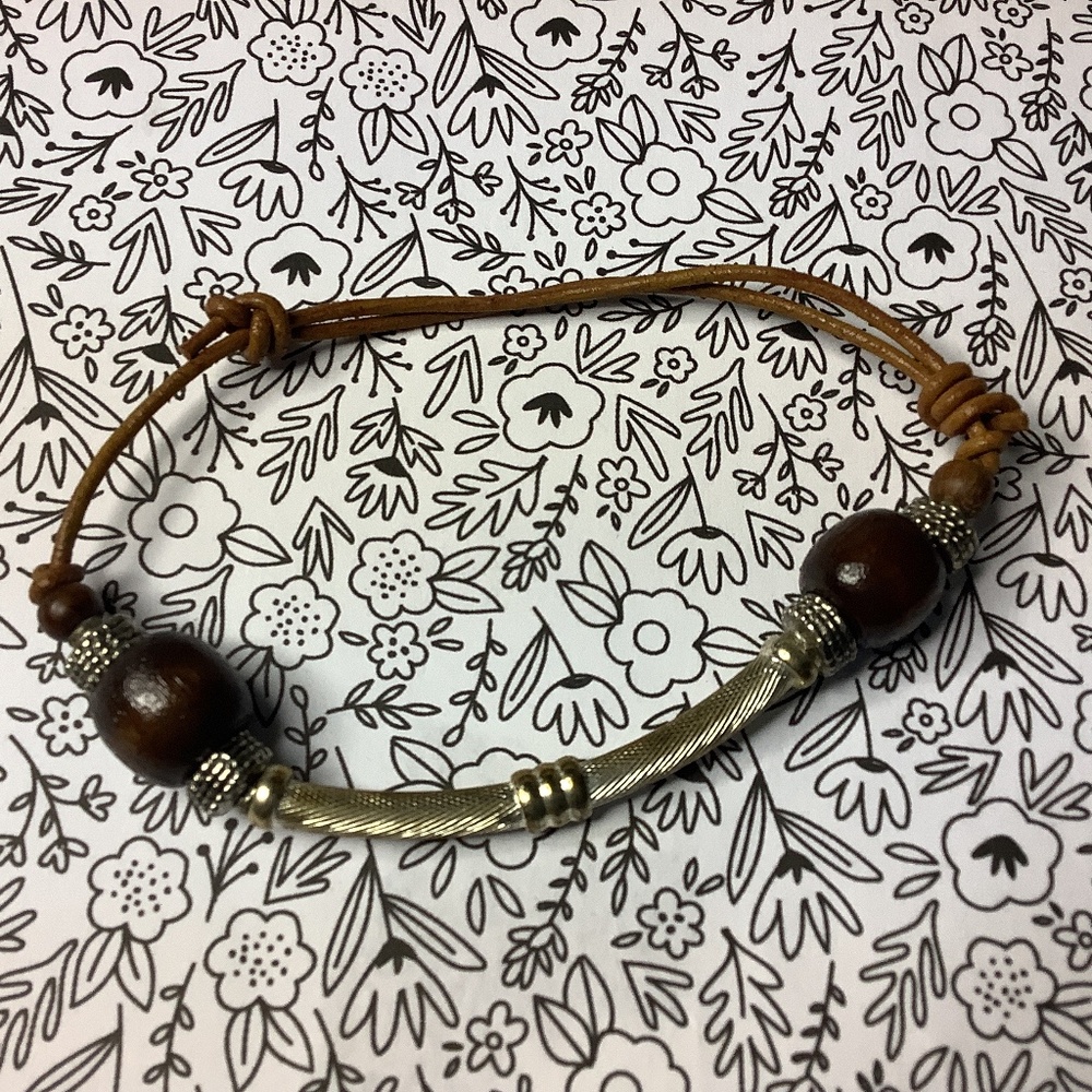Leather sliding knot